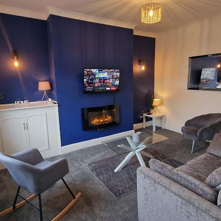 Cosy Home Perfect For Families And Contractors With Free Parking Дарлингтон Экстерьер фото
