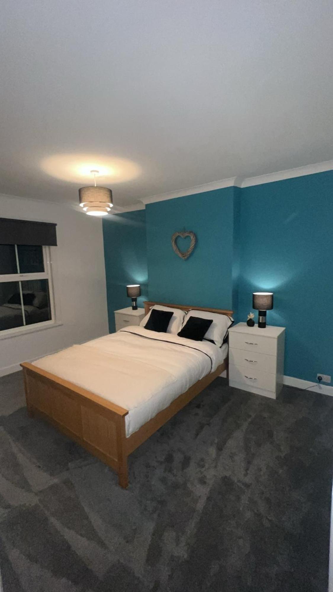 Cosy Home Perfect For Families And Contractors With Free Parking Дарлингтон Экстерьер фото